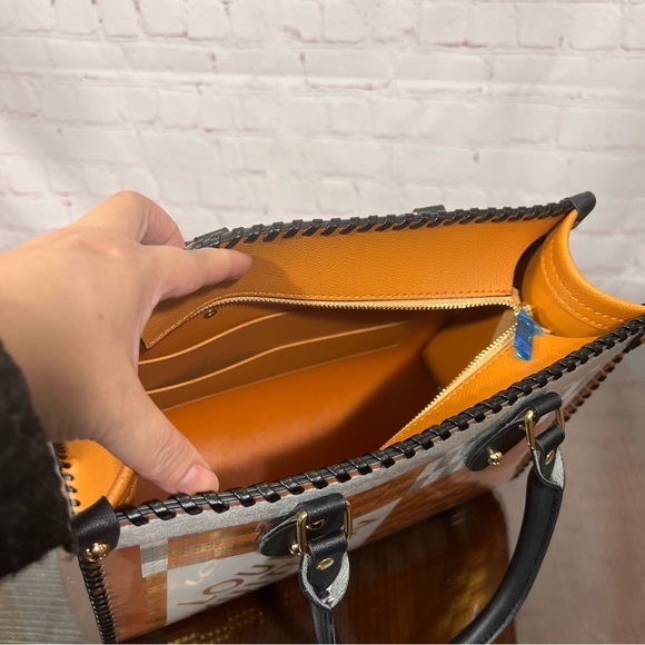 So Cute Tote made with a LOUIS VUITTON HOLIDAY ‘22 Lego Limited Edition Gift Bag - Picture 13 of 16